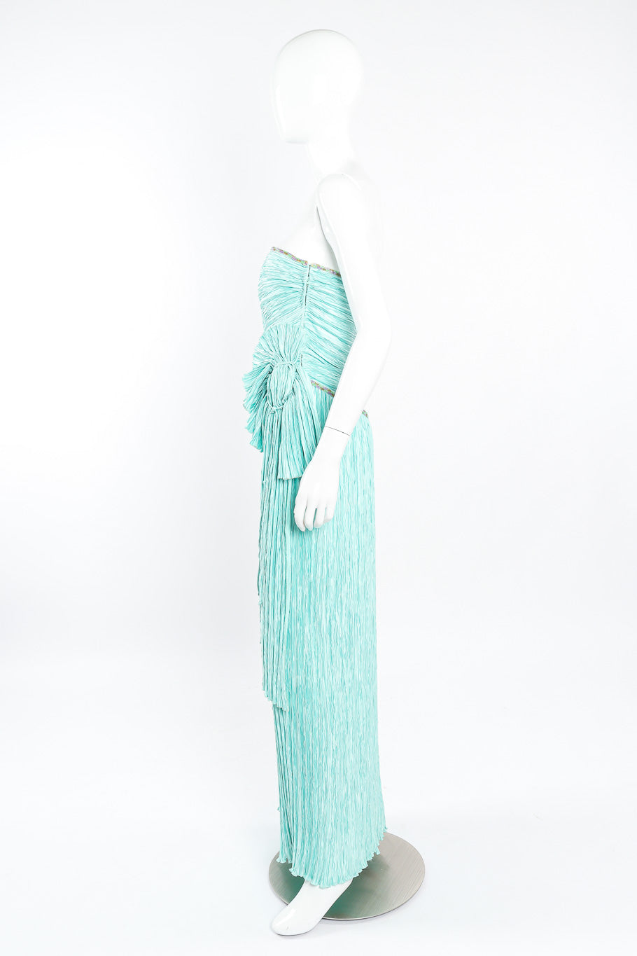 Plissé pleat dress by Mary McFadden on mannequin side @recessla