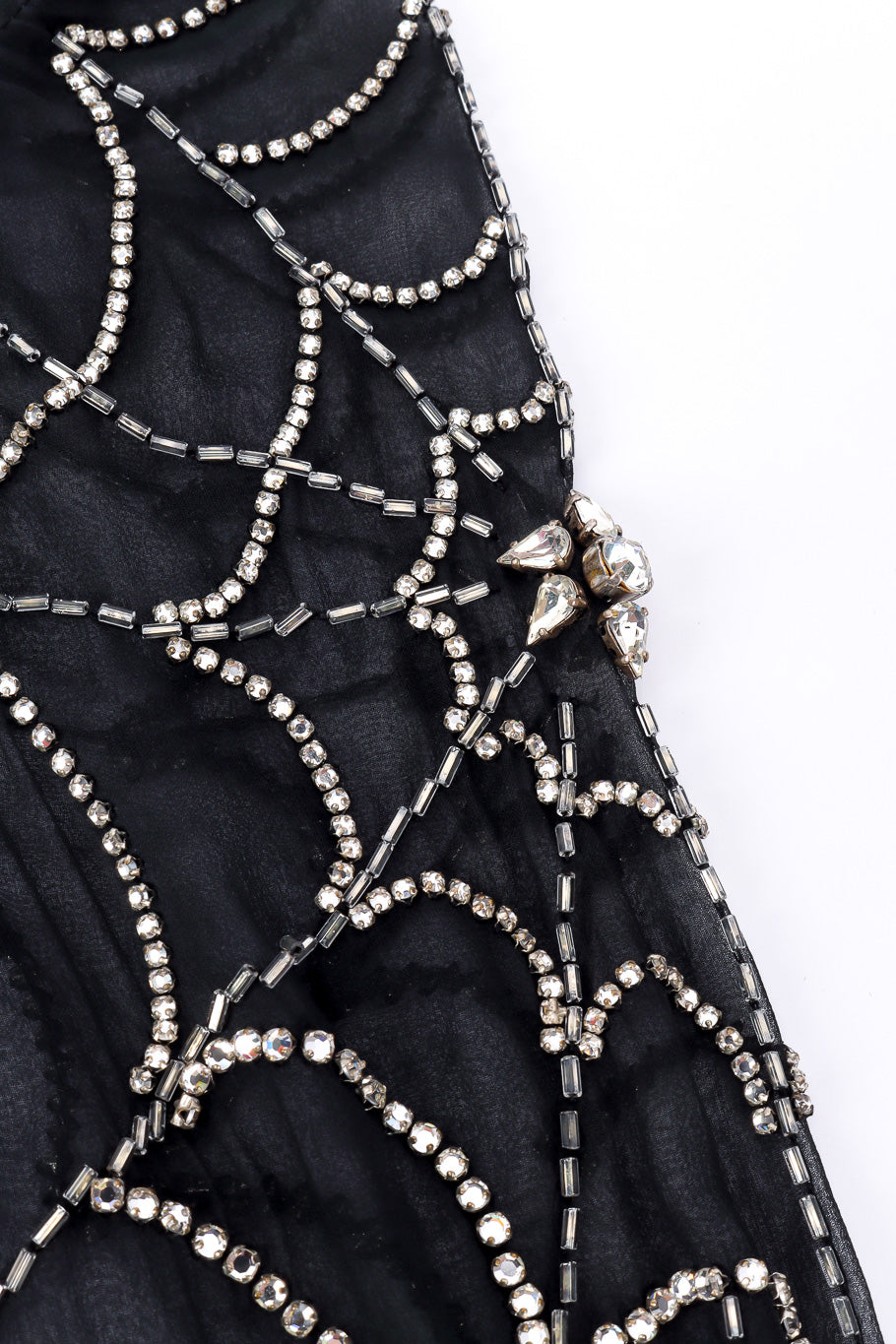 Web sleeve gown by Mollie Parnis web close @recessla