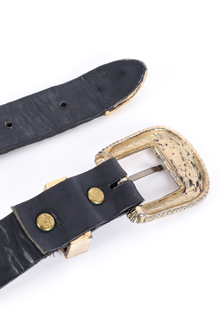 Crystal studded belt inside of buckle and end tab @recessla
