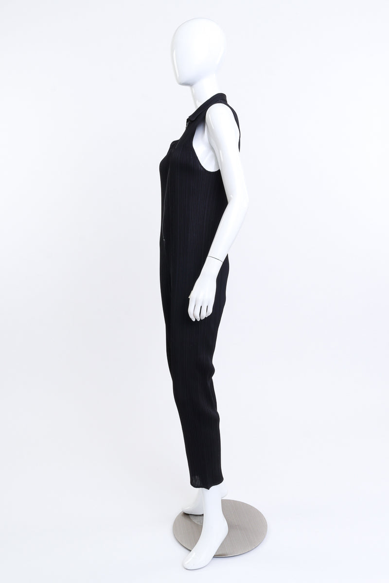 Issey Miyake Plissé Pleated Jumpsuit on mannequin @RECESS LA