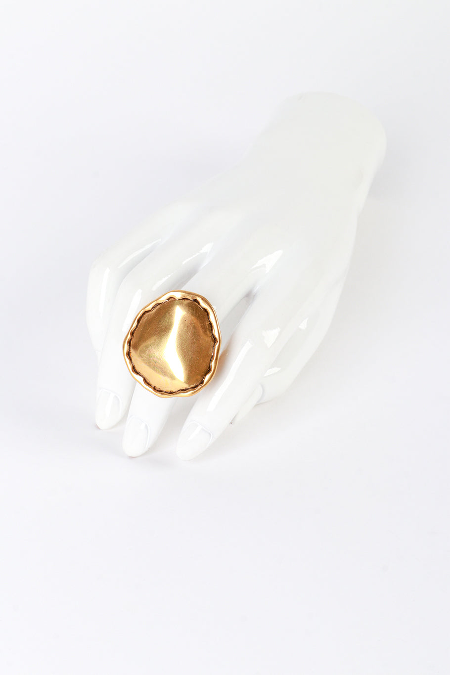 Vintage Oscar de la Renta Golden Ripple Disc Ring on mannequin hand @recess la