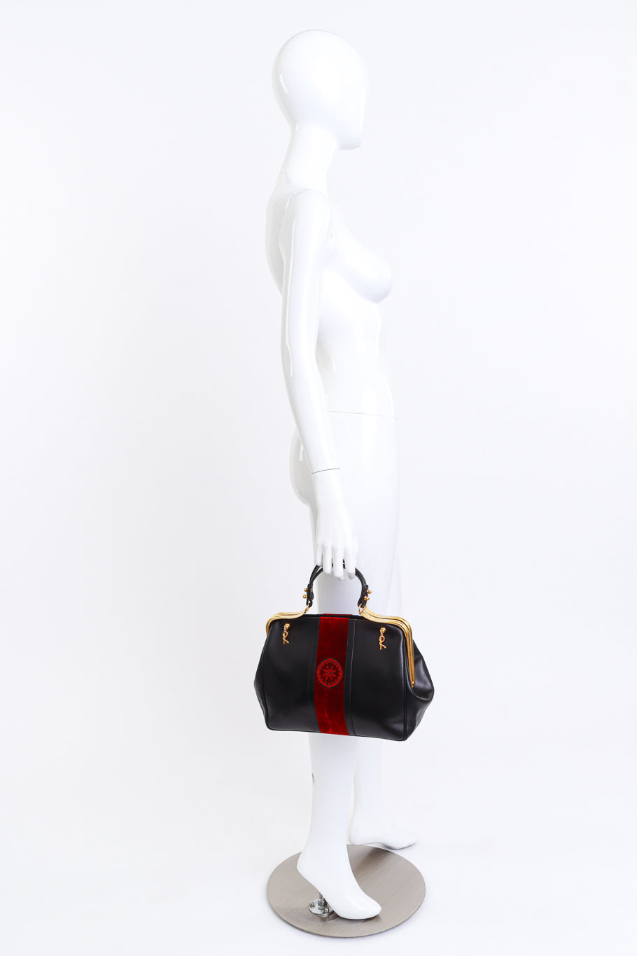 Roberta Di Camerino Caravel Leather Frame Handbag @RECESS LA