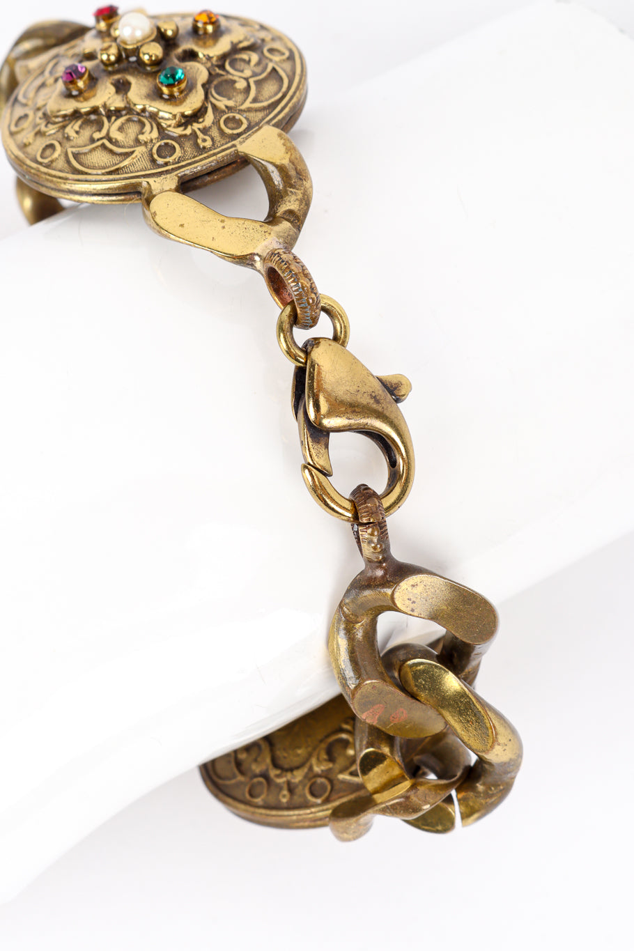 Vintage Il Gioiello Medallion Necklace, Bracelet and Earring Set bracelet lobster clasp closure @recess la