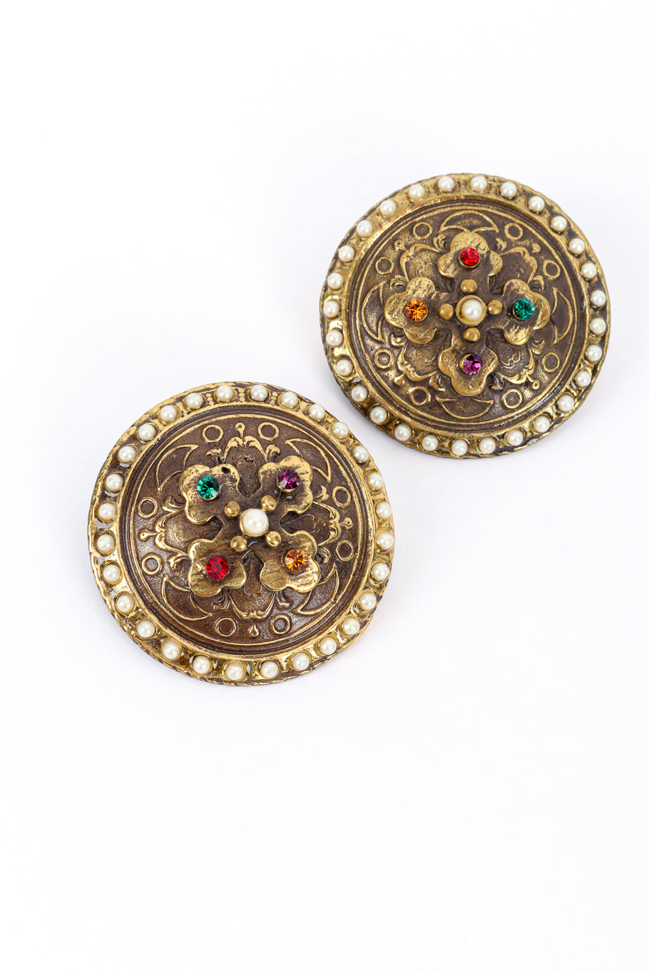 Vintage Il Gioiello Medallion Necklace, Bracelet and Earring Set earring front @recess la
