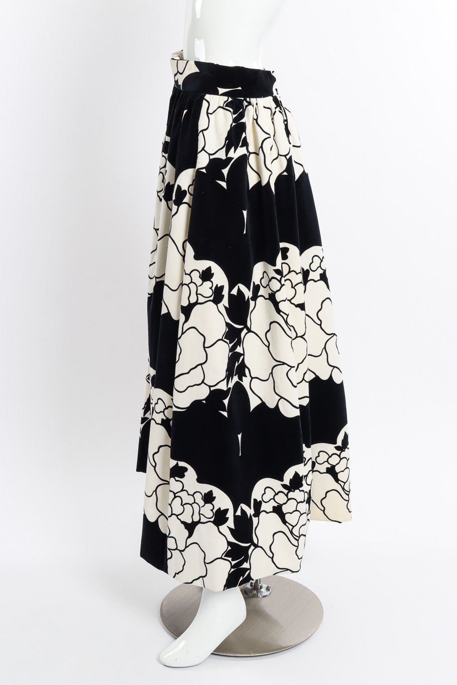 Velvet Floral Ball Skirt by Saks Fifth Avenue on mannequin side @recessla