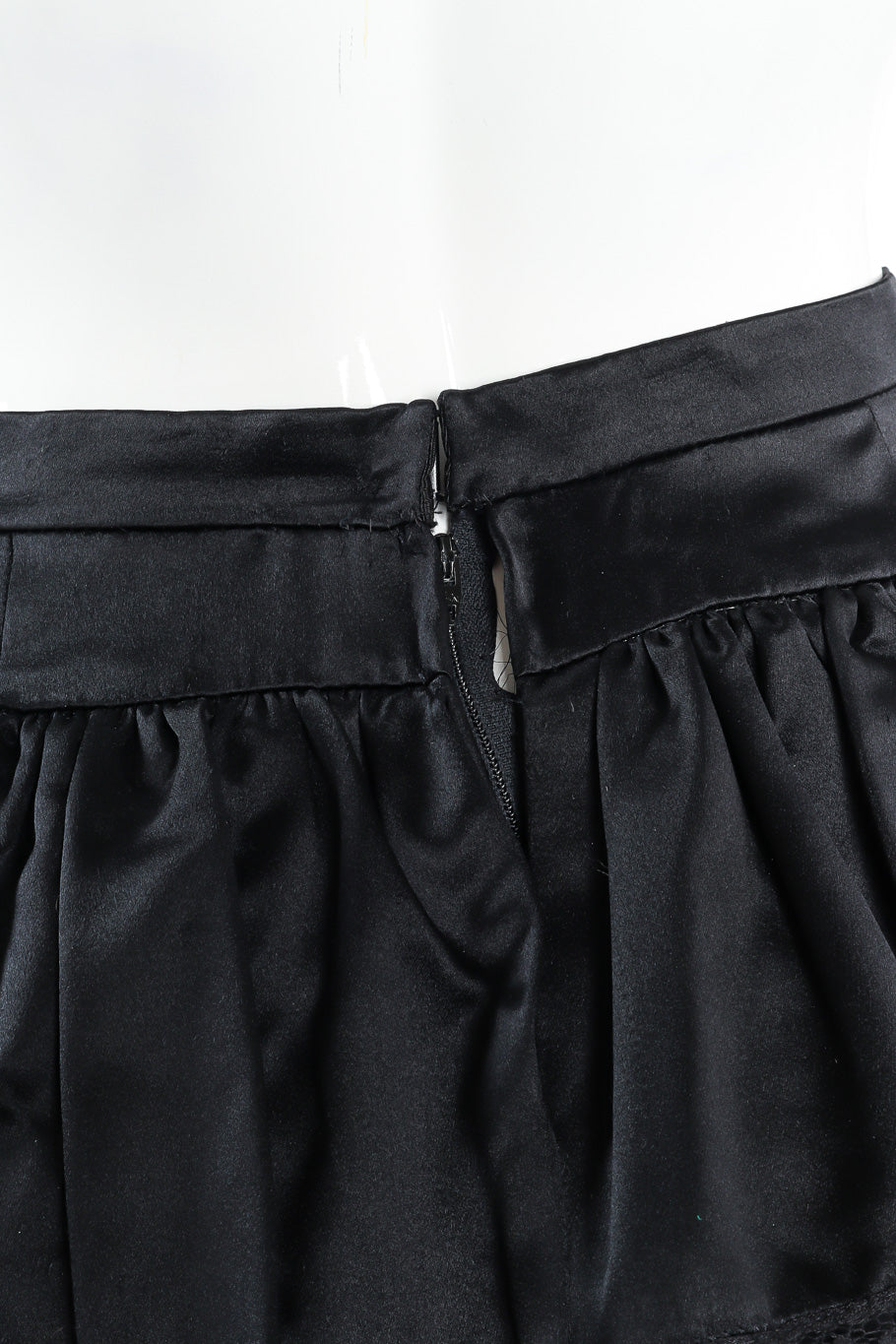 Valentino ruffle lace tiered skirt zipper seams detail @recessla