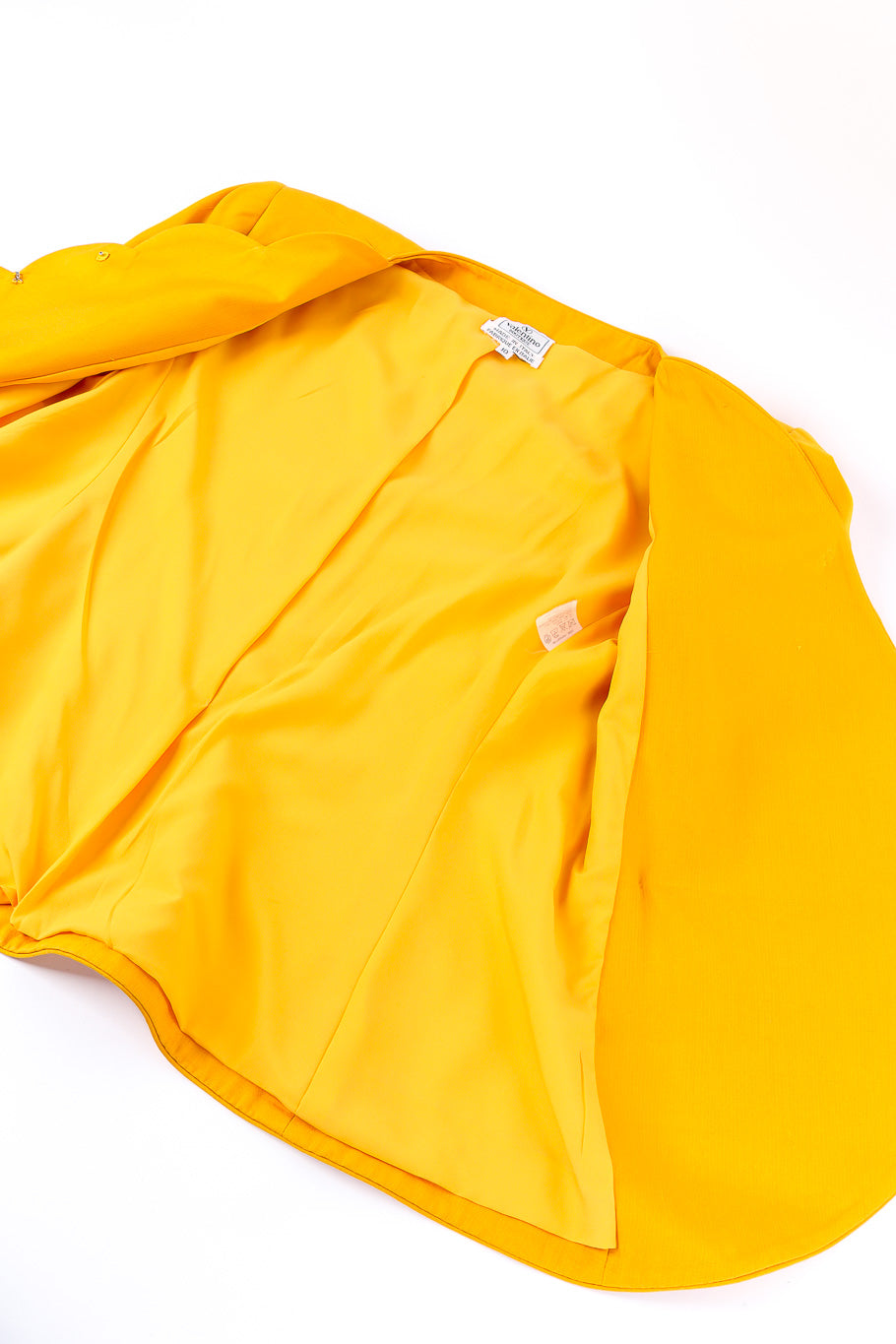 Valentino Boutique shell pattern jacket and skirt set lining details on jacket @recessla