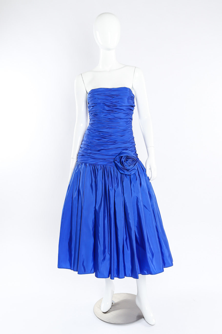 Strapless party dress by Victor Costa on mannequin front full @recessla