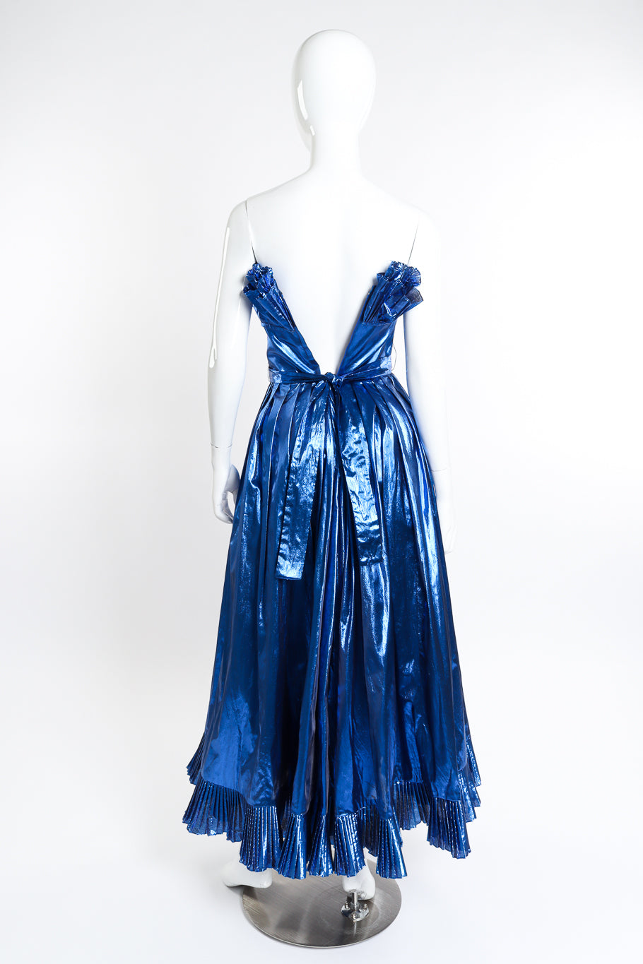 Vintage Victor Costa Metallic Ruffle Gown back unzipped on mannequin @recessla