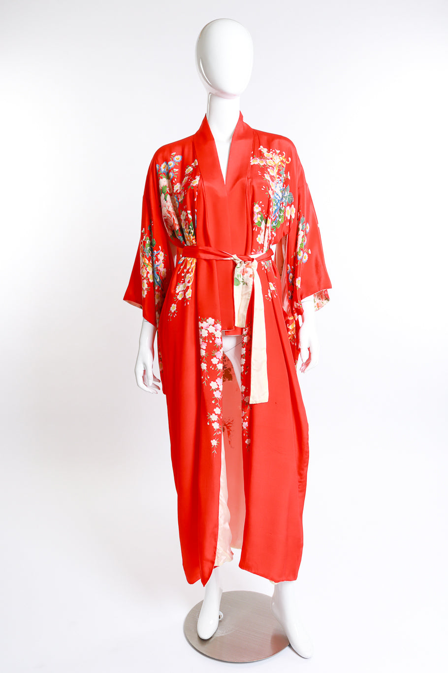Vintage Floral Silk Kimono front on mannequin @recess la