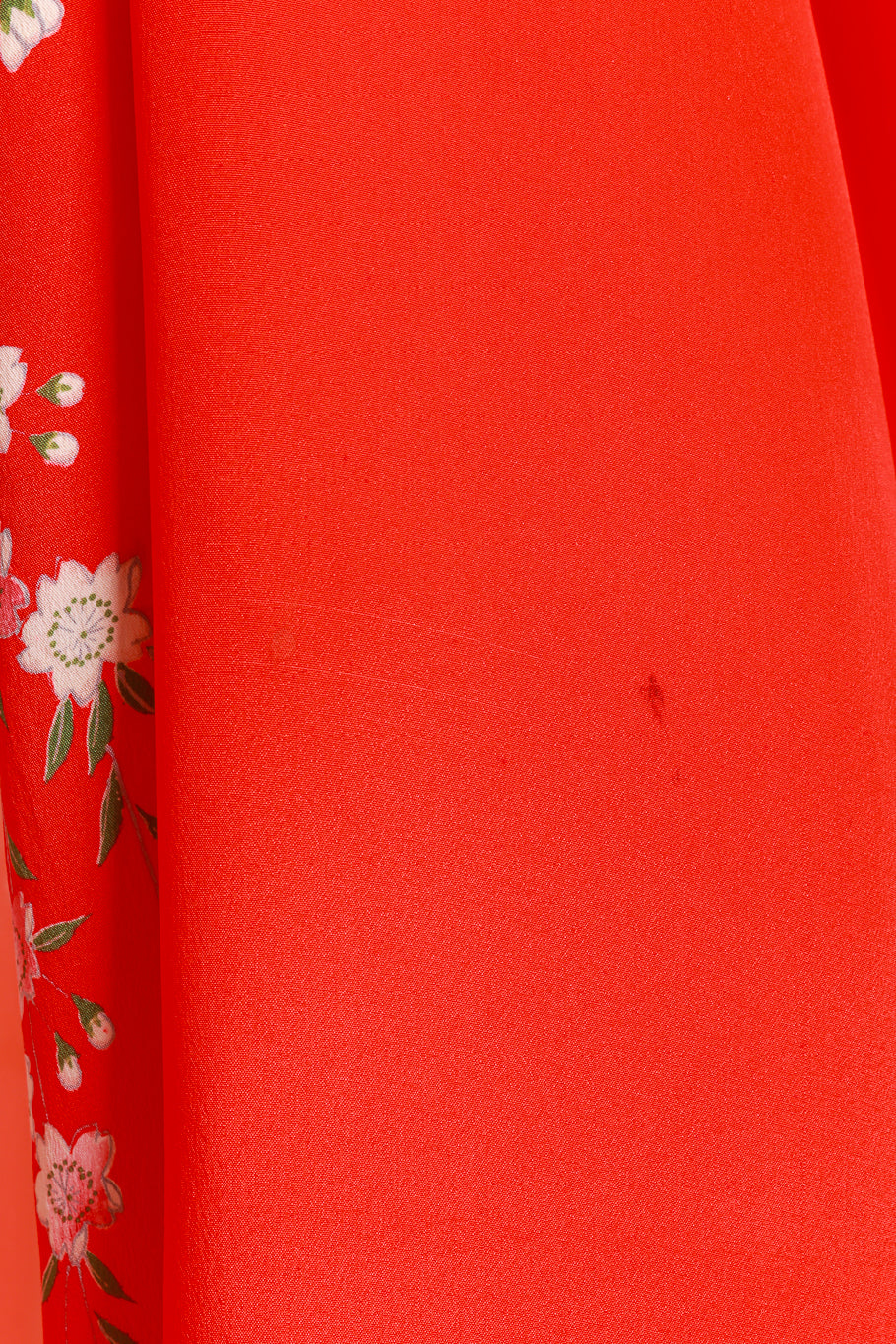 Vintage Floral Silk Kimono left hip stain closeup @recess la
