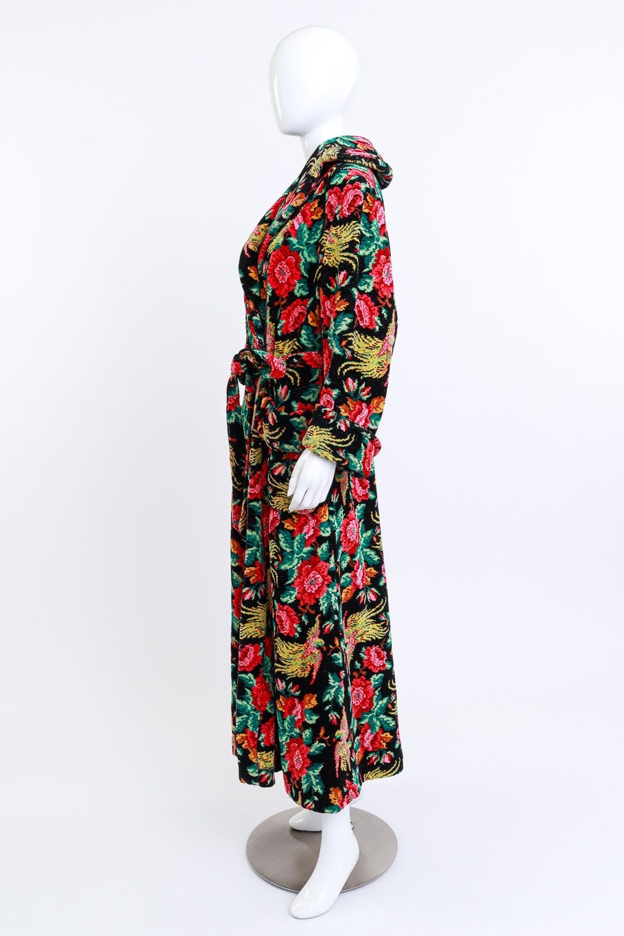 Vintage Birds Of Paradise Tapestry Robe on mannequin @RECESS LA