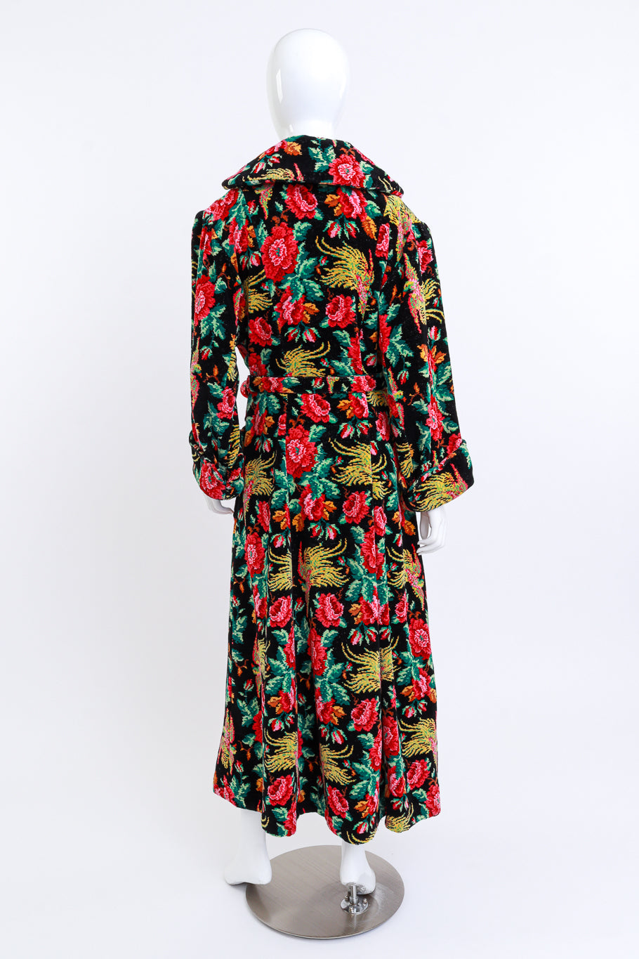 Vintage Birds Of Paradise Tapestry Robe on mannequin @RECESS LA