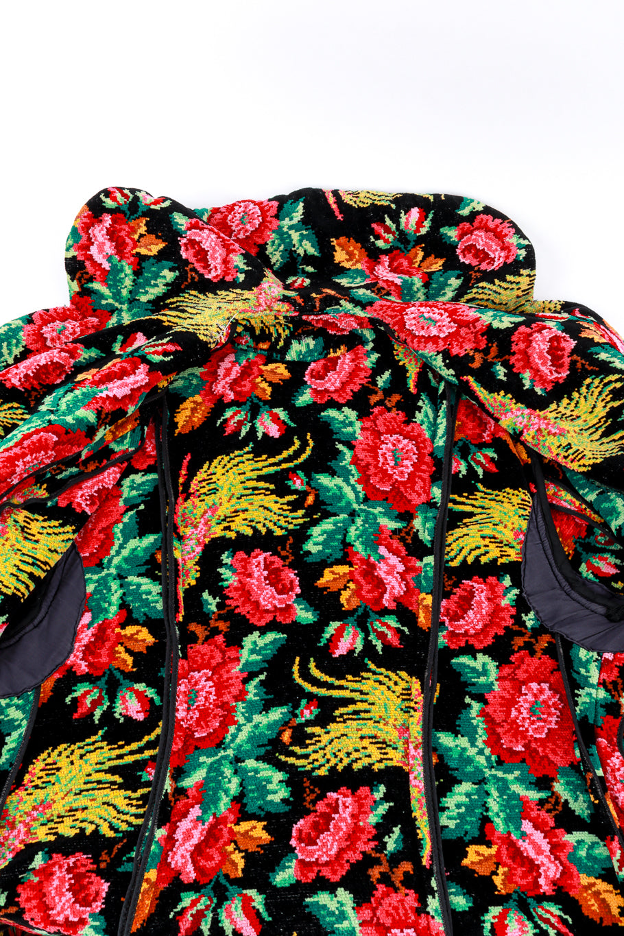 Vintage Birds Of Paradise Tapestry Robe lining@RECESS LA