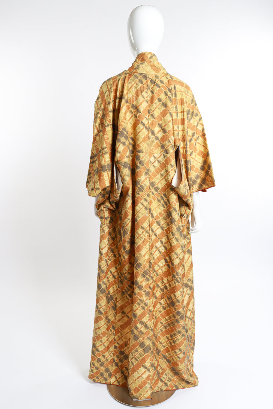 Vintage Shibori Tie Dye Kimono back on mannequin @recess la