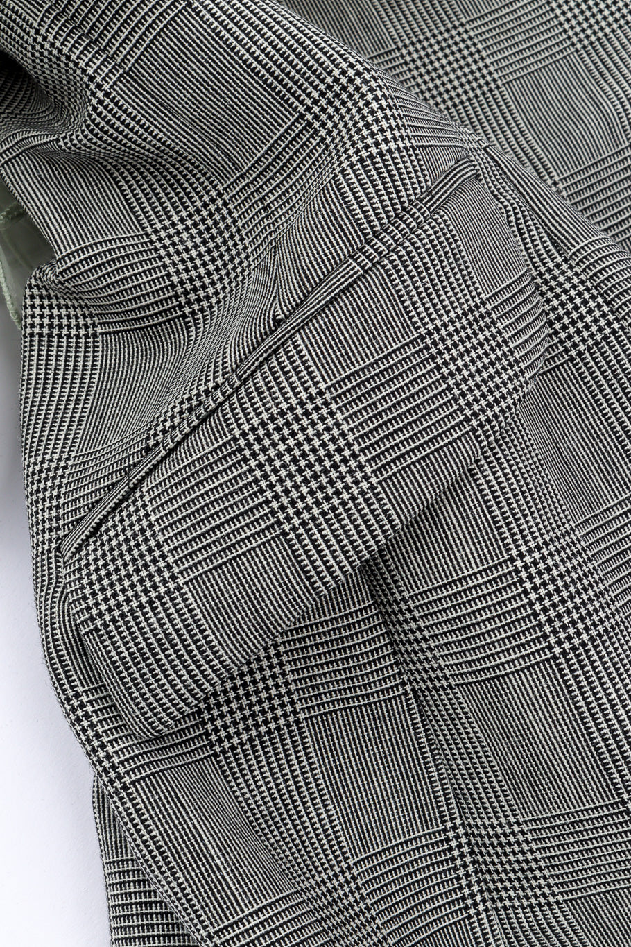 Y Project 2019 S/S Plaid Ruffle Jacket welt pocket closeup @Recessla