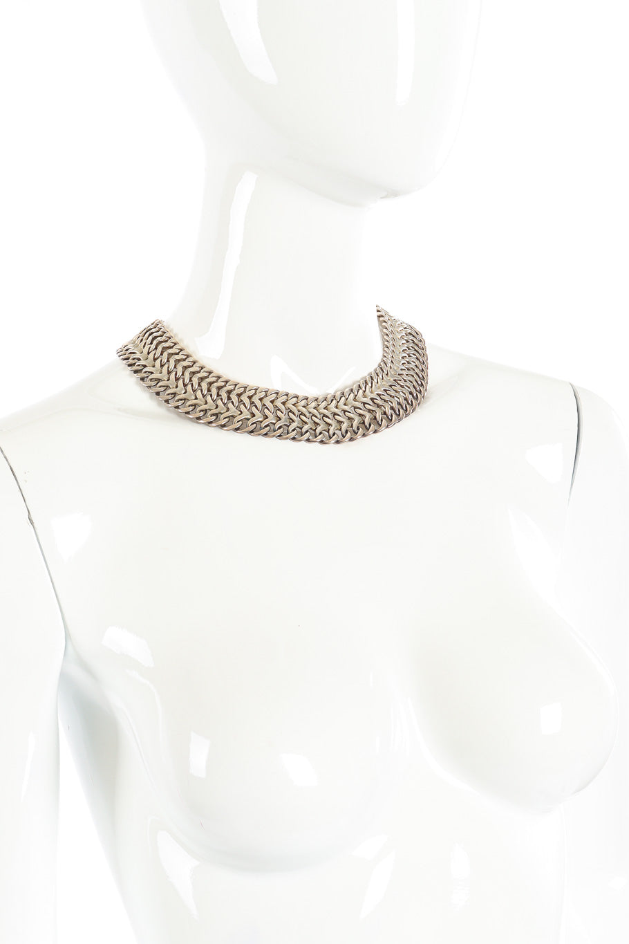 Chainlink collar necklace by Zina on white background on mannequin @recessla