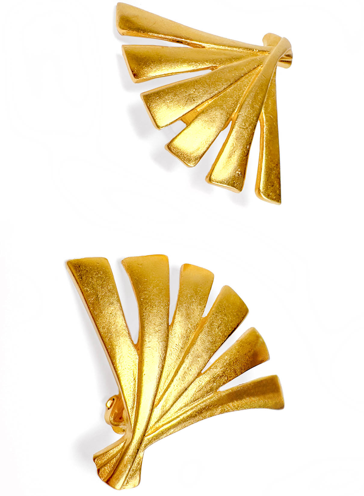 Vintage Karl Lagerfeld Fan Button Earrings detail @recess la