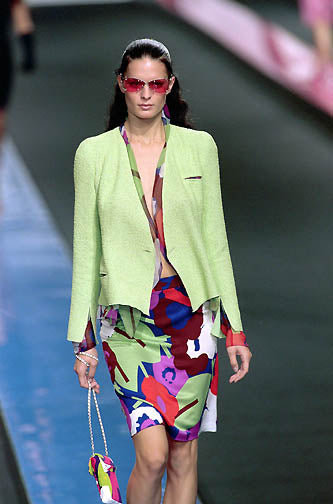 Vintage Chanel 2000 S/S Boucle Jacket, Tank, and Skirt Set on runway model @Recessla