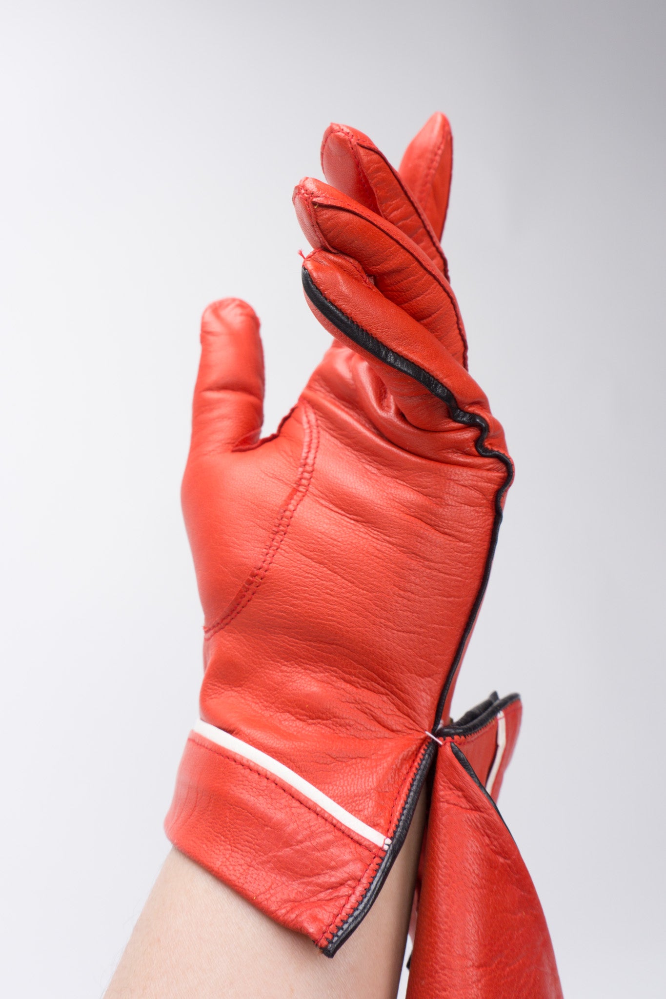 Escada Heart Stud Leather Gloves