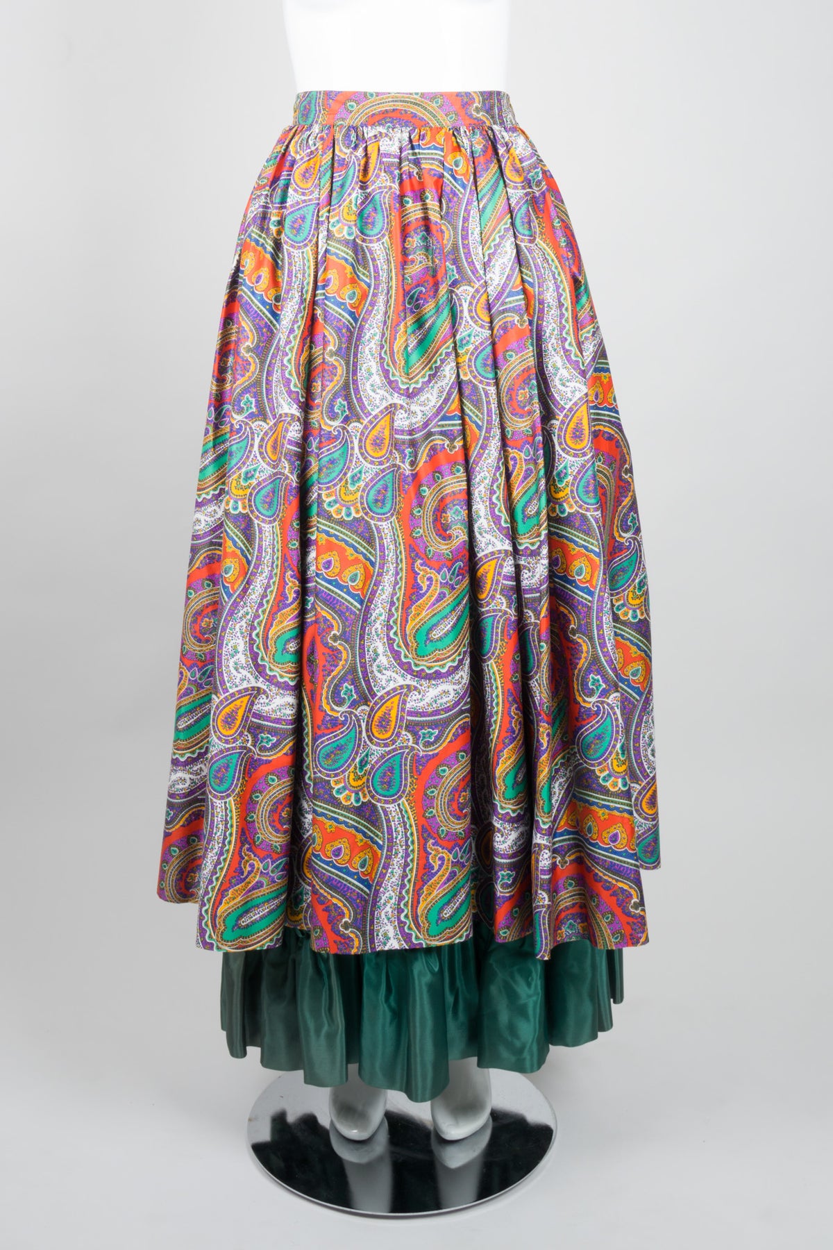 【関税&送料込】Saint Laurent Ruffled Skirt With Paisley Pri ruffled skirt in paisley silk georgette | Saint Laurent | YSL GB