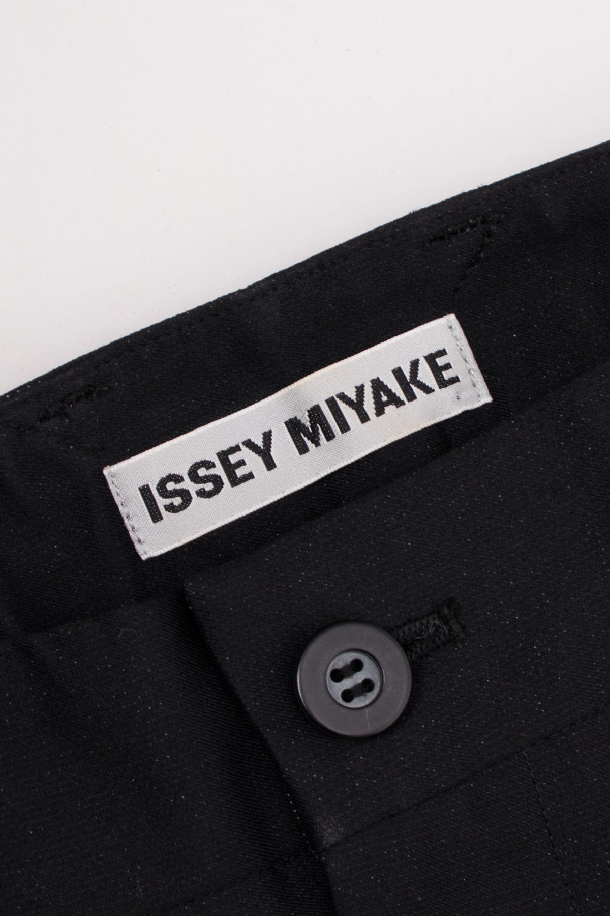 Issey Miyake Origami Pleated Pant – Recess