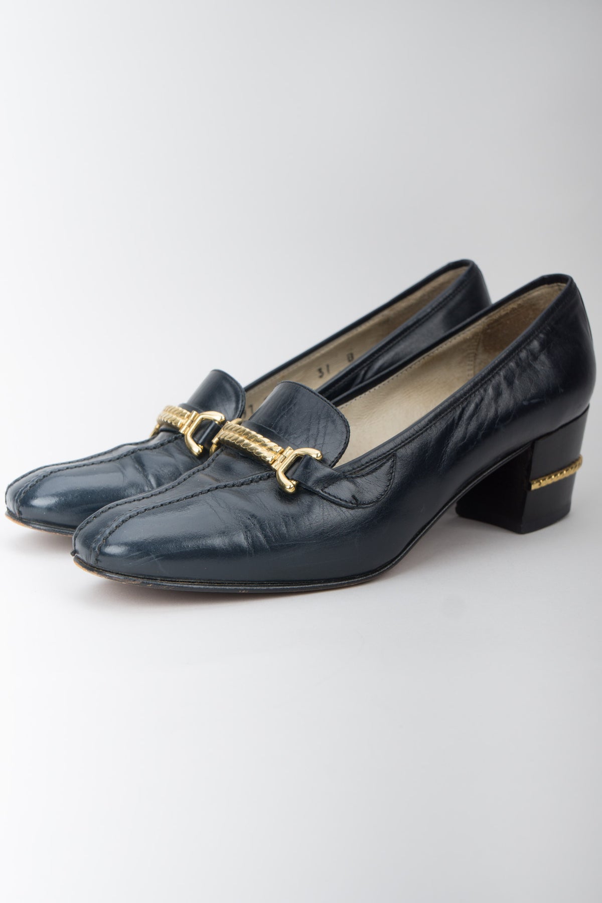 Gucci Vintage Gold Braid Heeled Loafers – Recess
