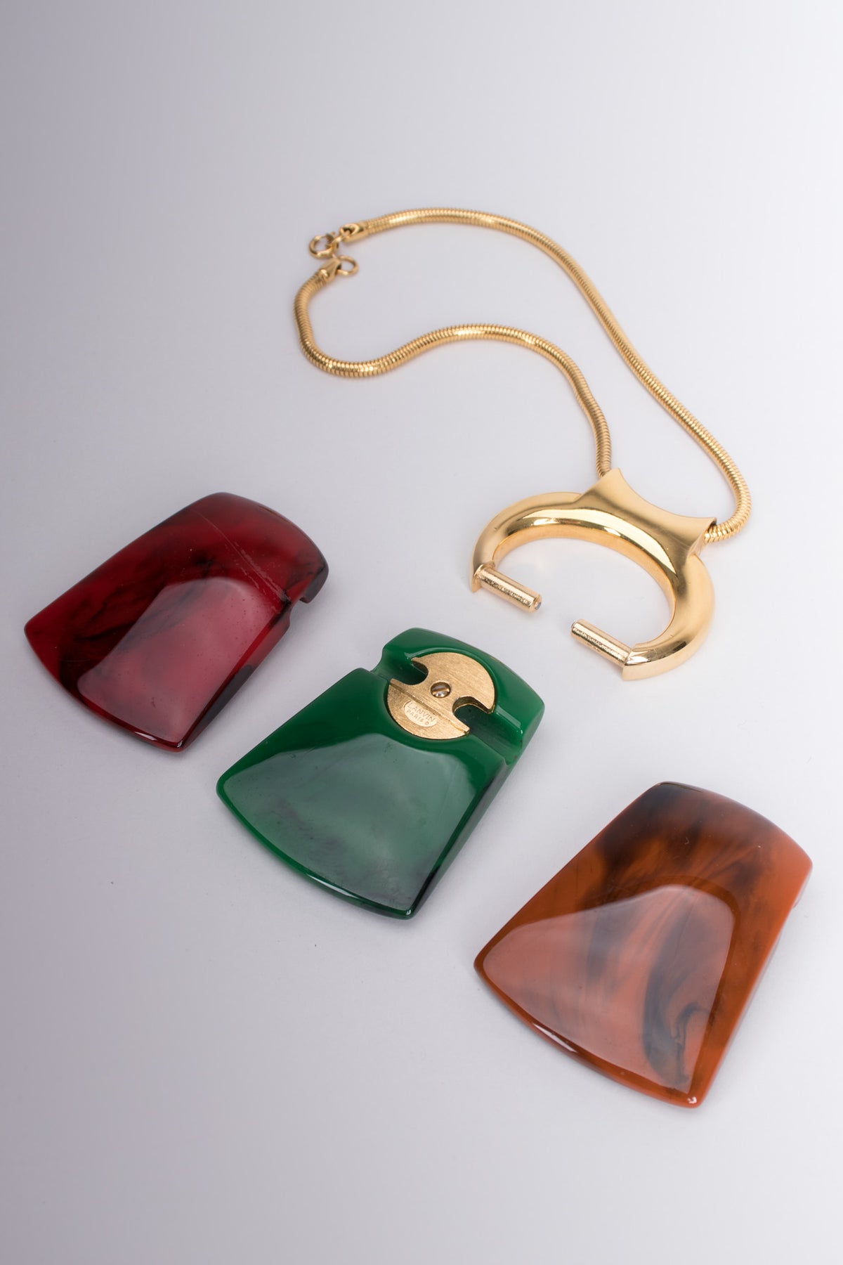 Lanvin Bijoux Interchangeable Lucite Stone Pendant Necklace – Recess