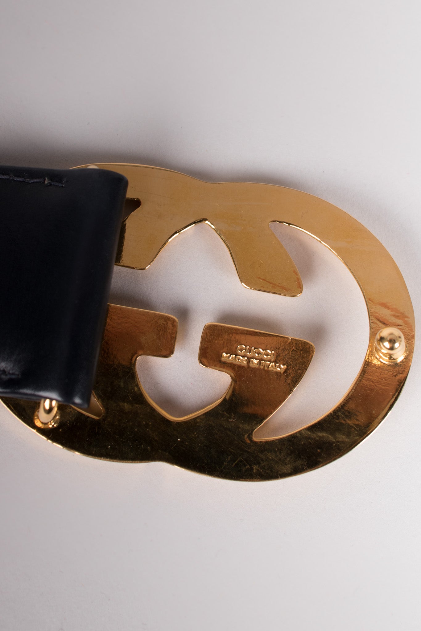 Gucci Vintage 80s GG Logo Buckle Leather Belt