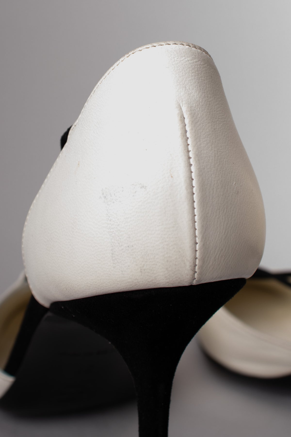 Chanel Pearl Trim Logo D'Orsay Cap Toe Heels – Recess