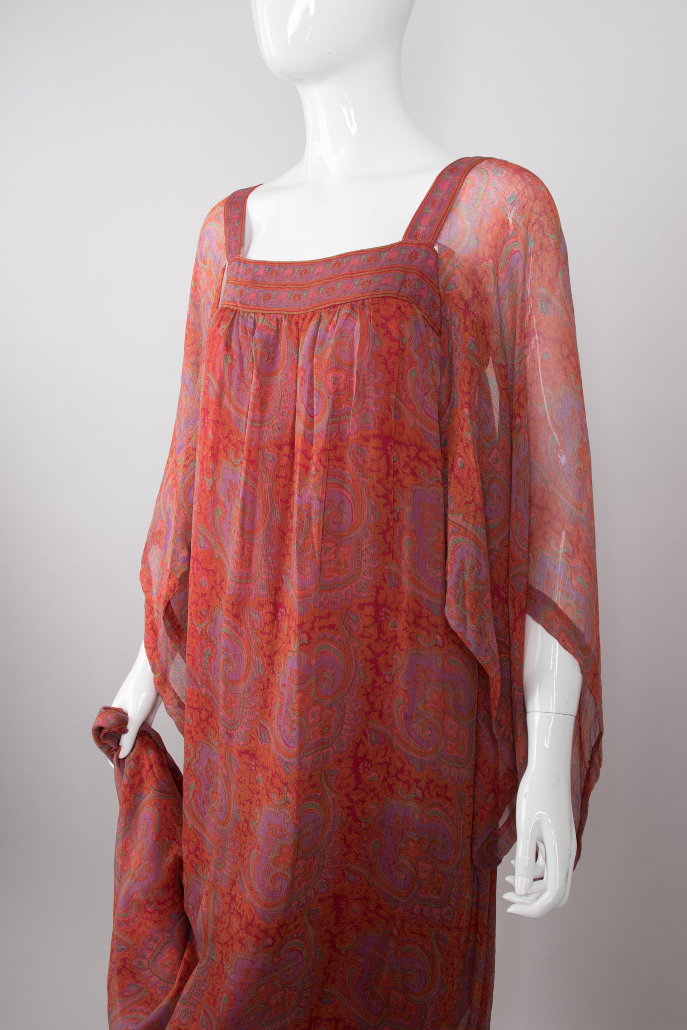 Bullocks Wilshire Vintage Paisley Silk Chiffon Kimono Sleeve Dress