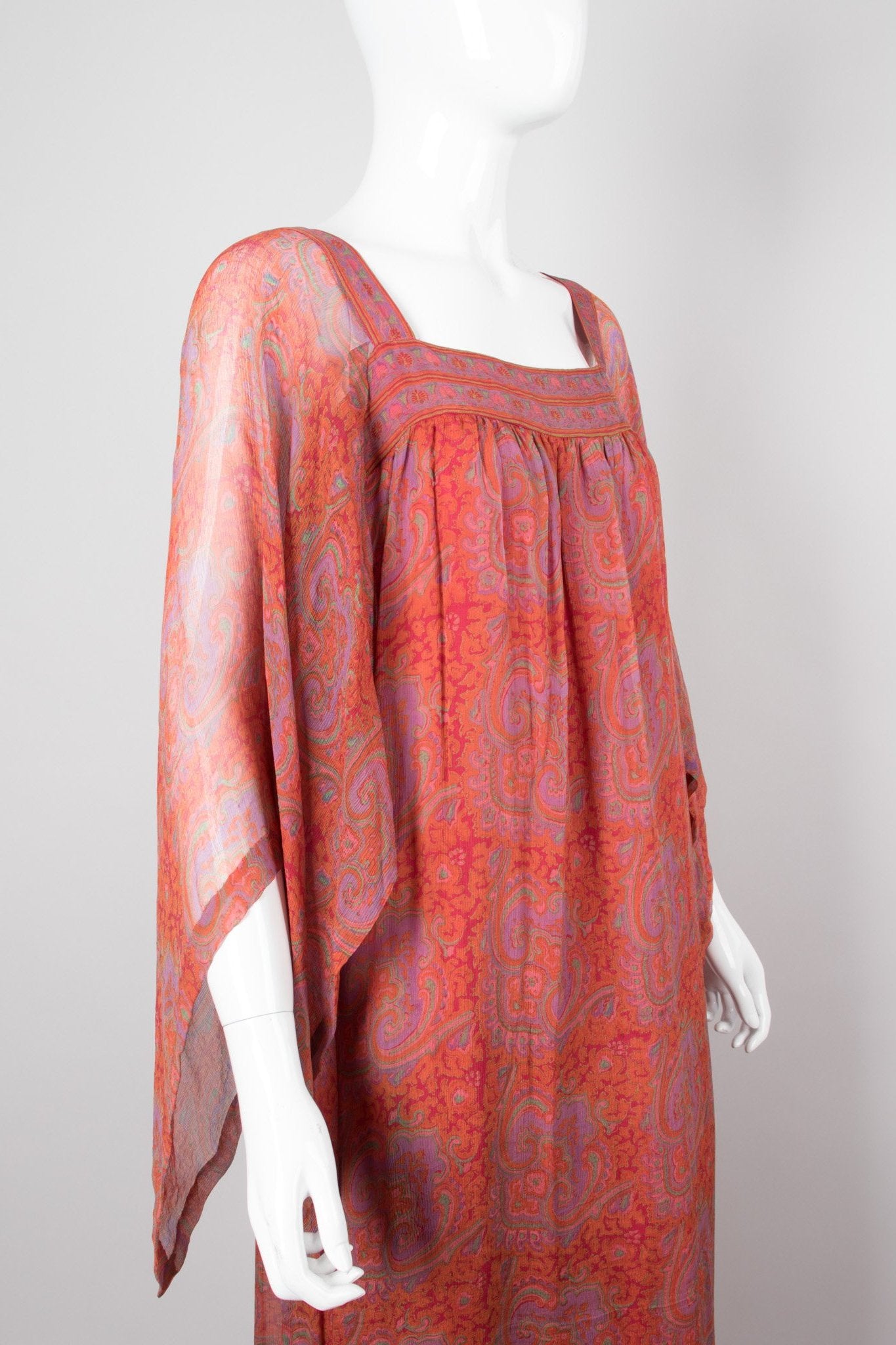 Bullocks Wilshire Vintage Paisley Silk Chiffon Kimono Sleeve Dress