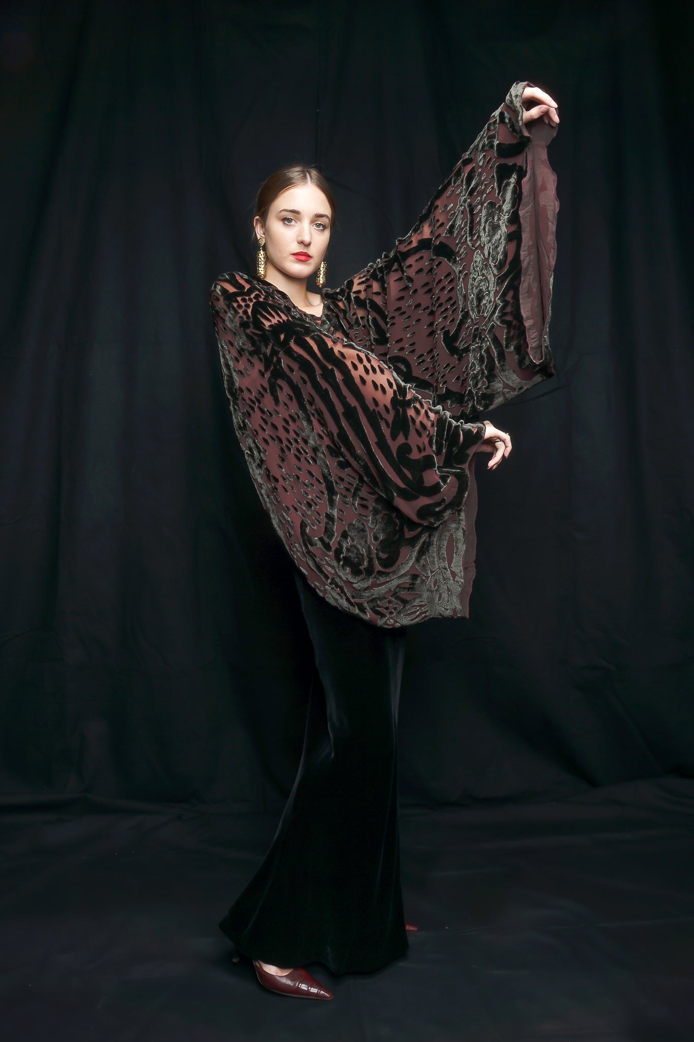 Girl in Vintage Marian Clayden Silk Velvet Burnout Kimono Top and black skirt at Recess Los Angeles