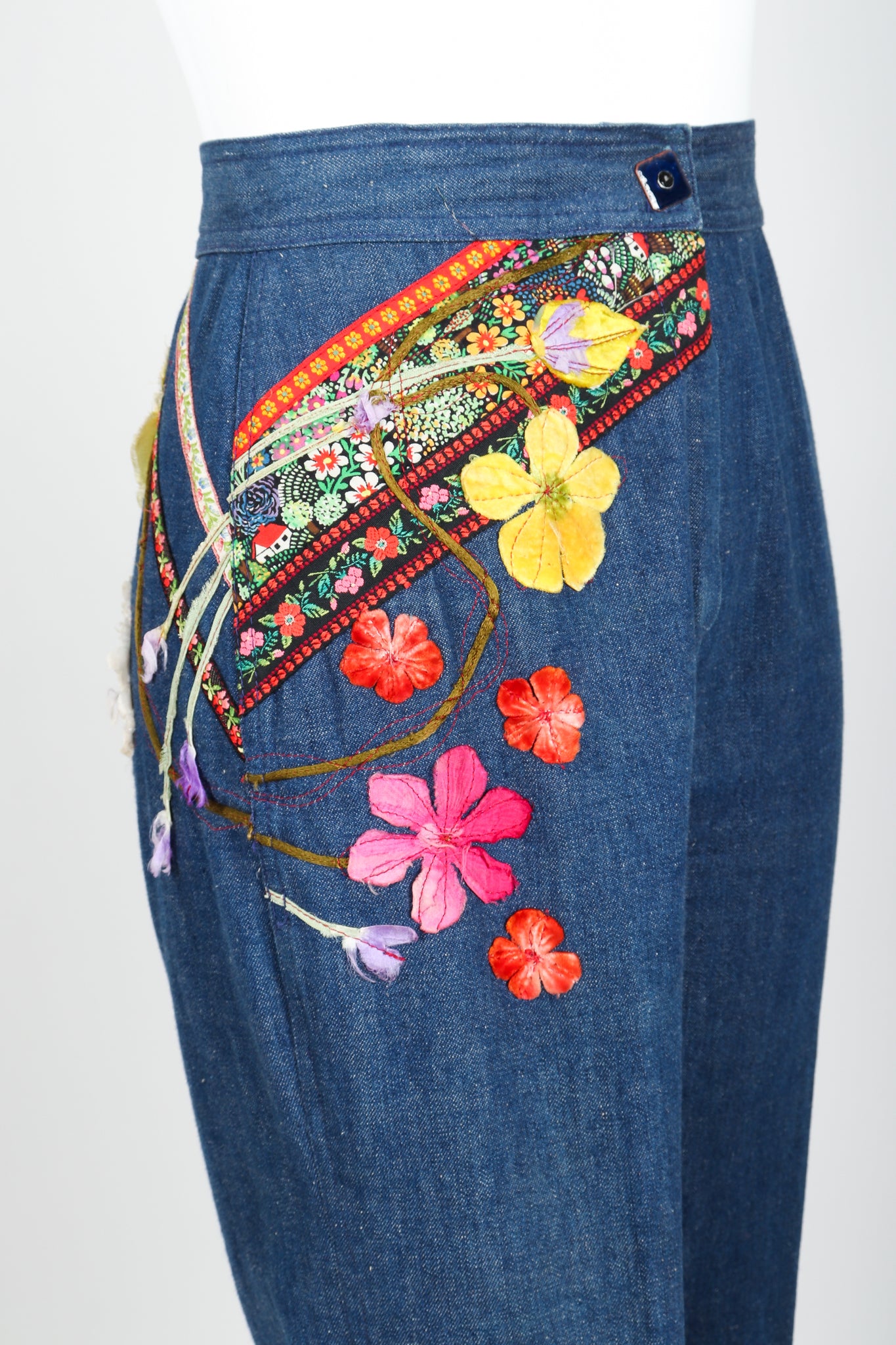 Vintage Above The Crowd Flower Power Denim Jacket & Pant Set Pant Angle at Recess LA