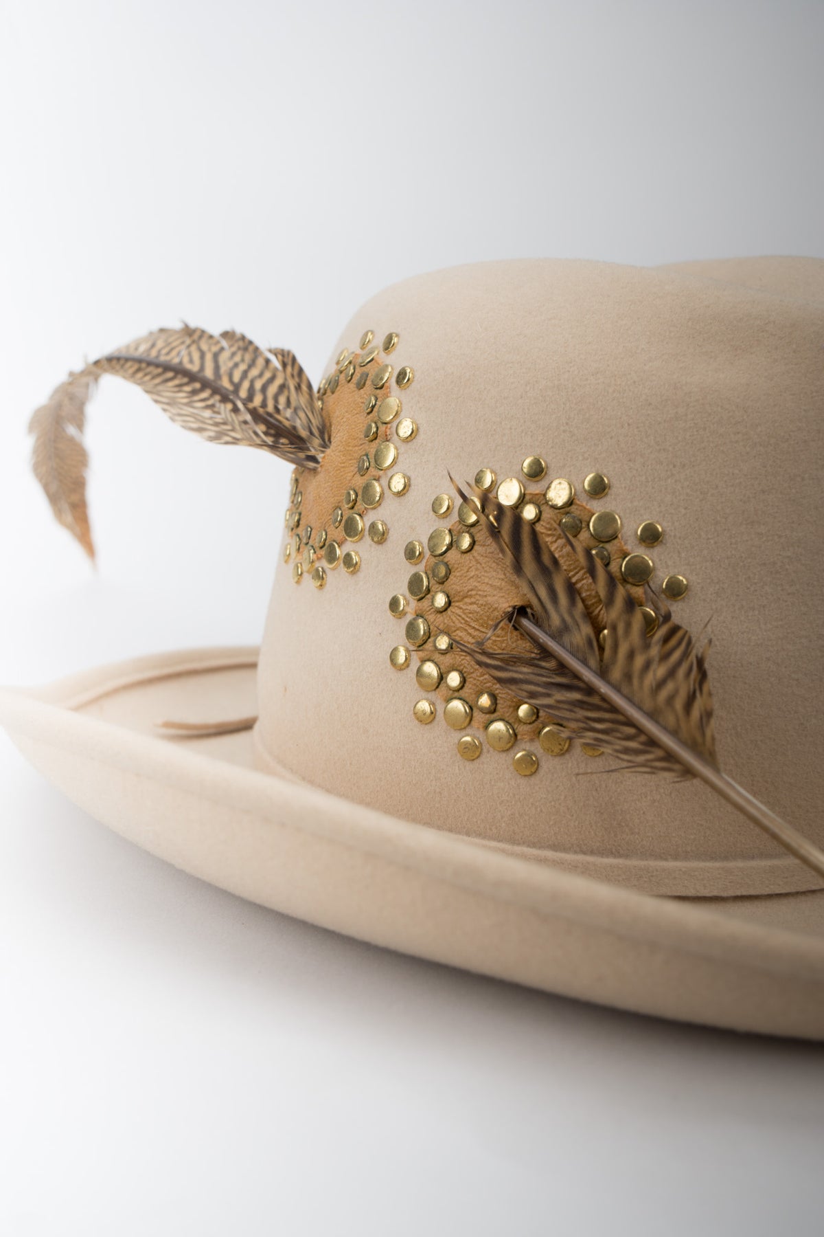 Adolfo II Wool Felt Studded Pierced Feather Hat – Recess