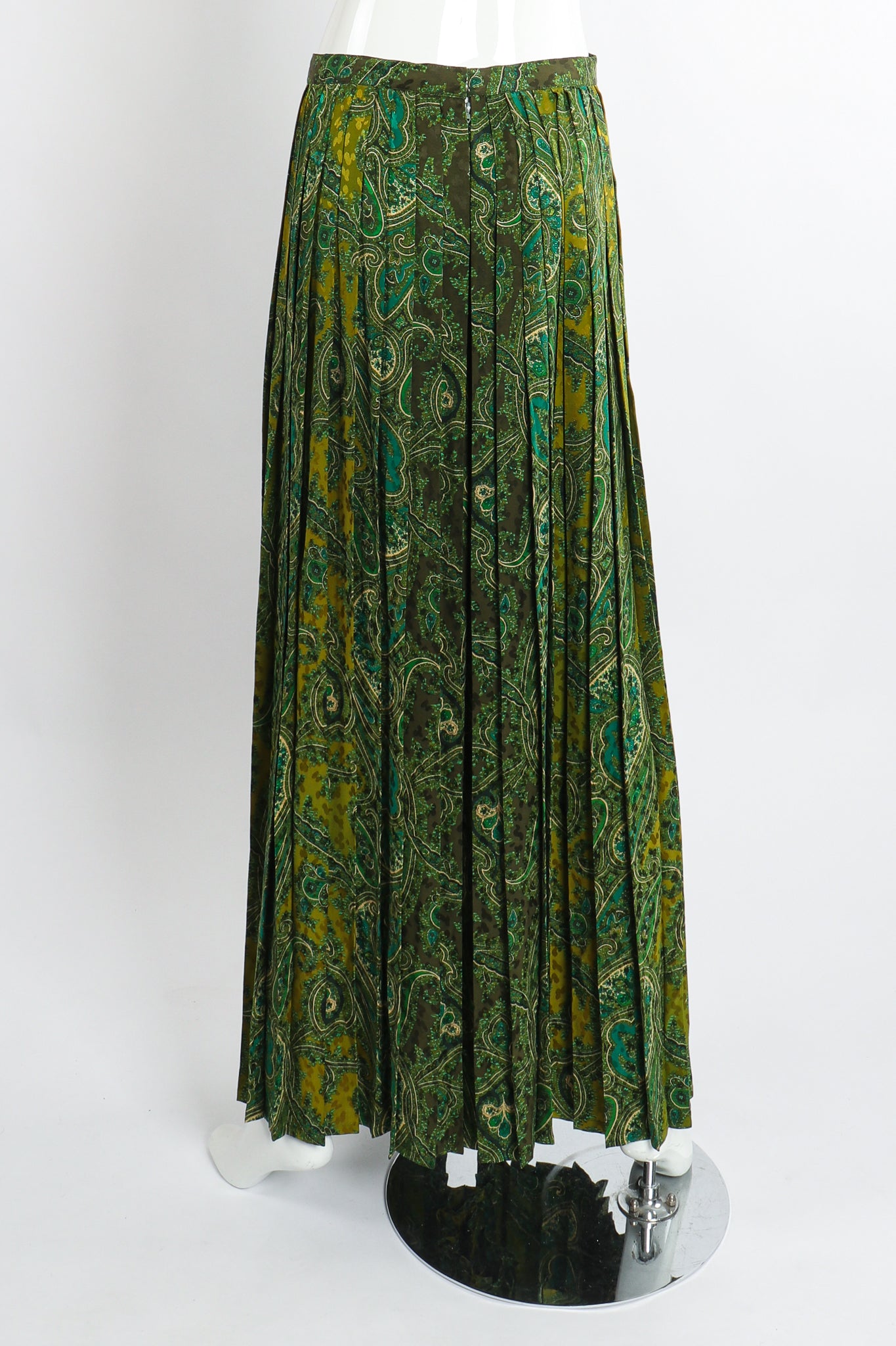 Vintage Adolfo Green Paisley Palazzo Pant Set on Mannequin back at Recess Los Angeles