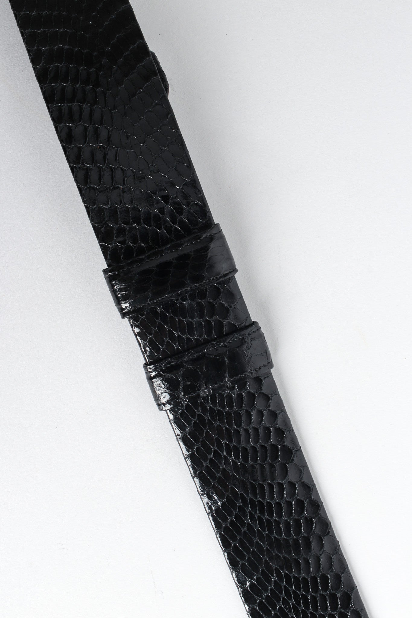slide belt with textured buckle by Alexis Kirk slide detail @recessla