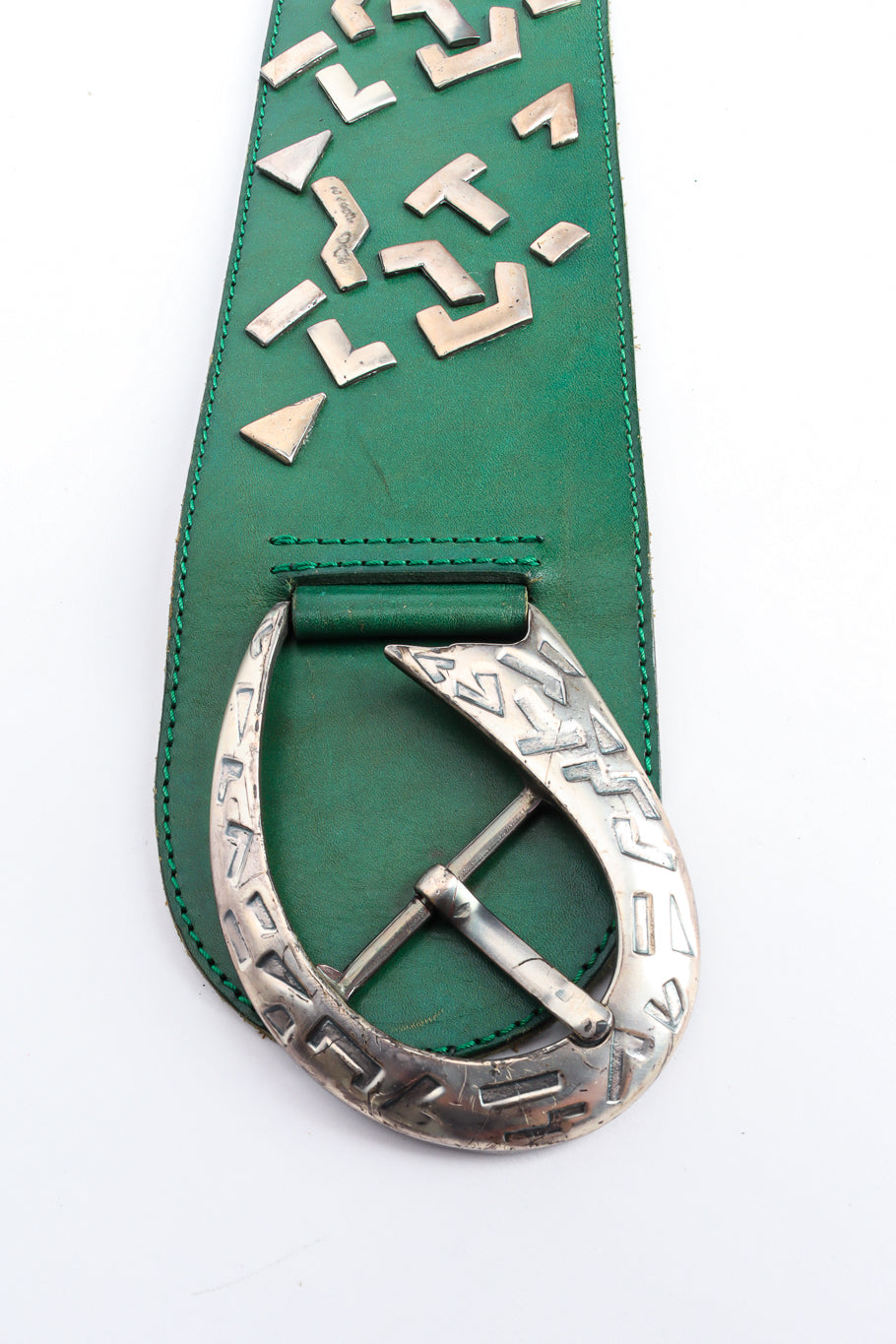 kelly green leather belt by Avion International close up of buckle @recessla