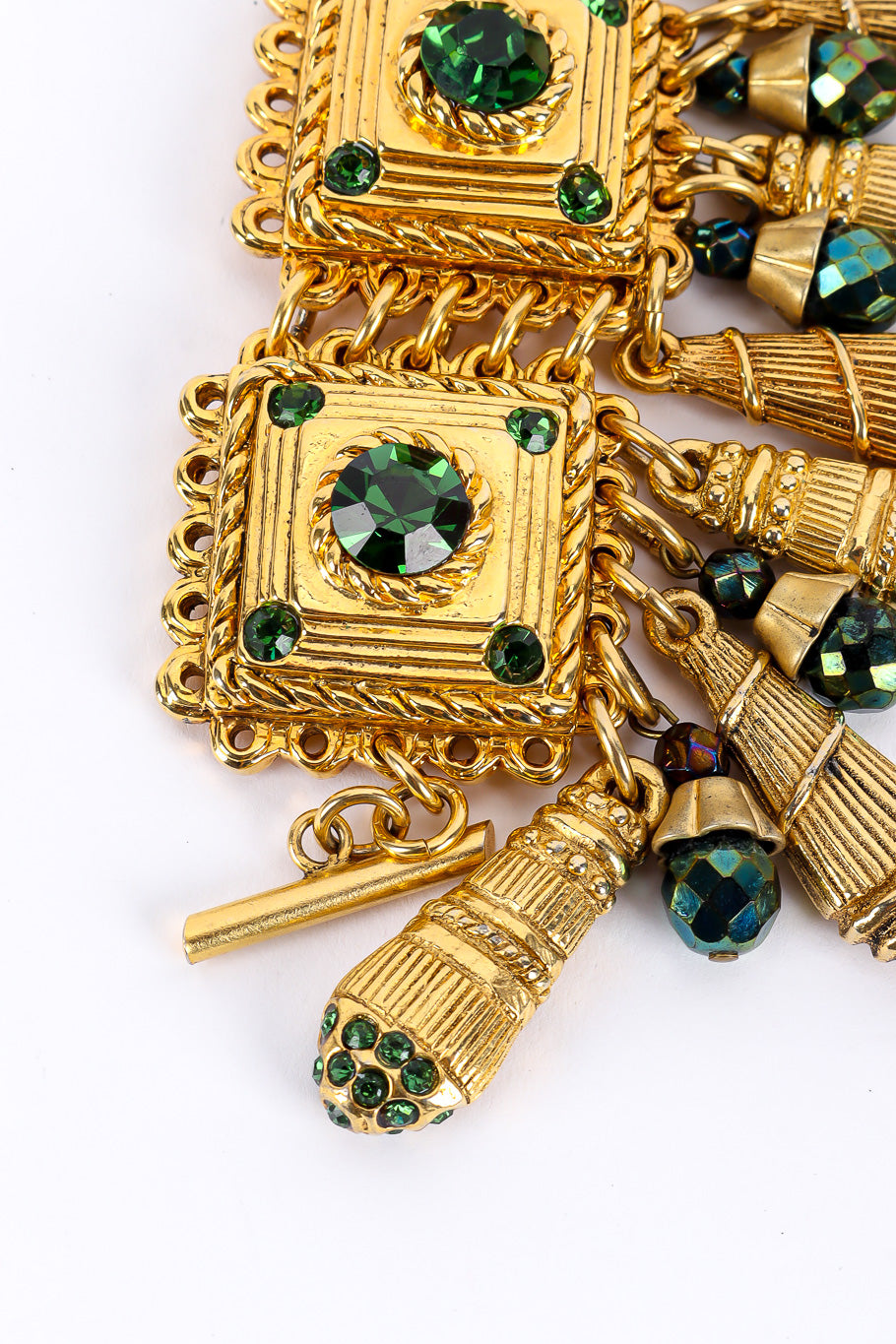 Vintage gold beaded square linked bracelet product shot close-up @recessla