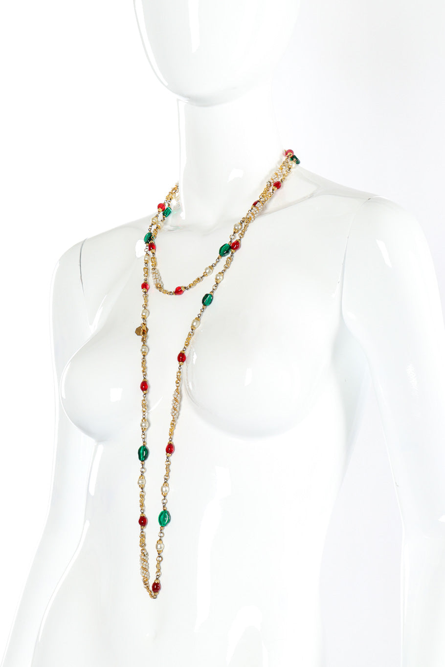 Vintage Sautoir necklace by Chanel on mannequin side @recessla