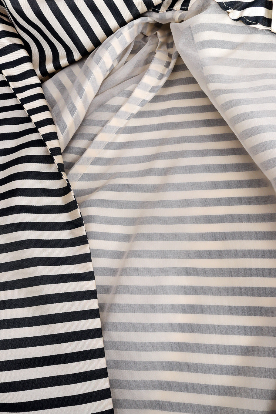 Oversized striped swing coat by Carolyne Roehm Chiffon Lining Close-up @recessla