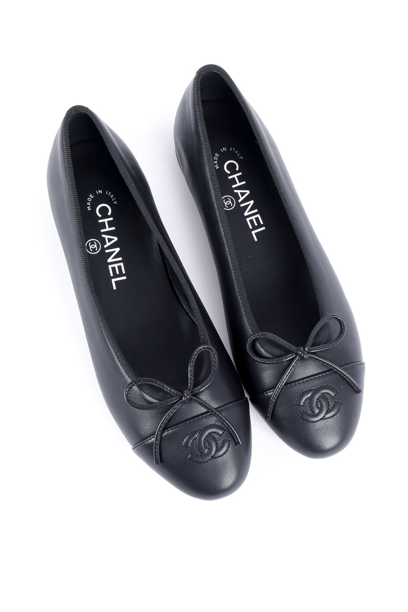 CHANEL Leather CC Logo Cap Toe Ballet Flats Shoes White Black