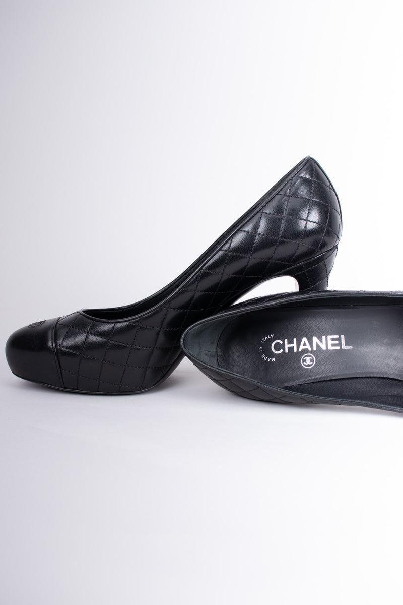 Chanel Logo CC Quilted Lambskin Leather Heels Pumps