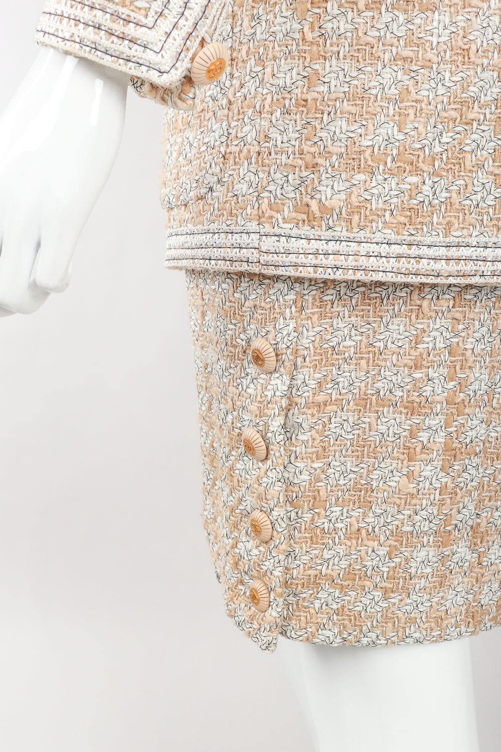 Recess Designer Consignment Vintage Chanel Raffia Tweed Jacket & Skirt Suit Set Los Angeles Resale