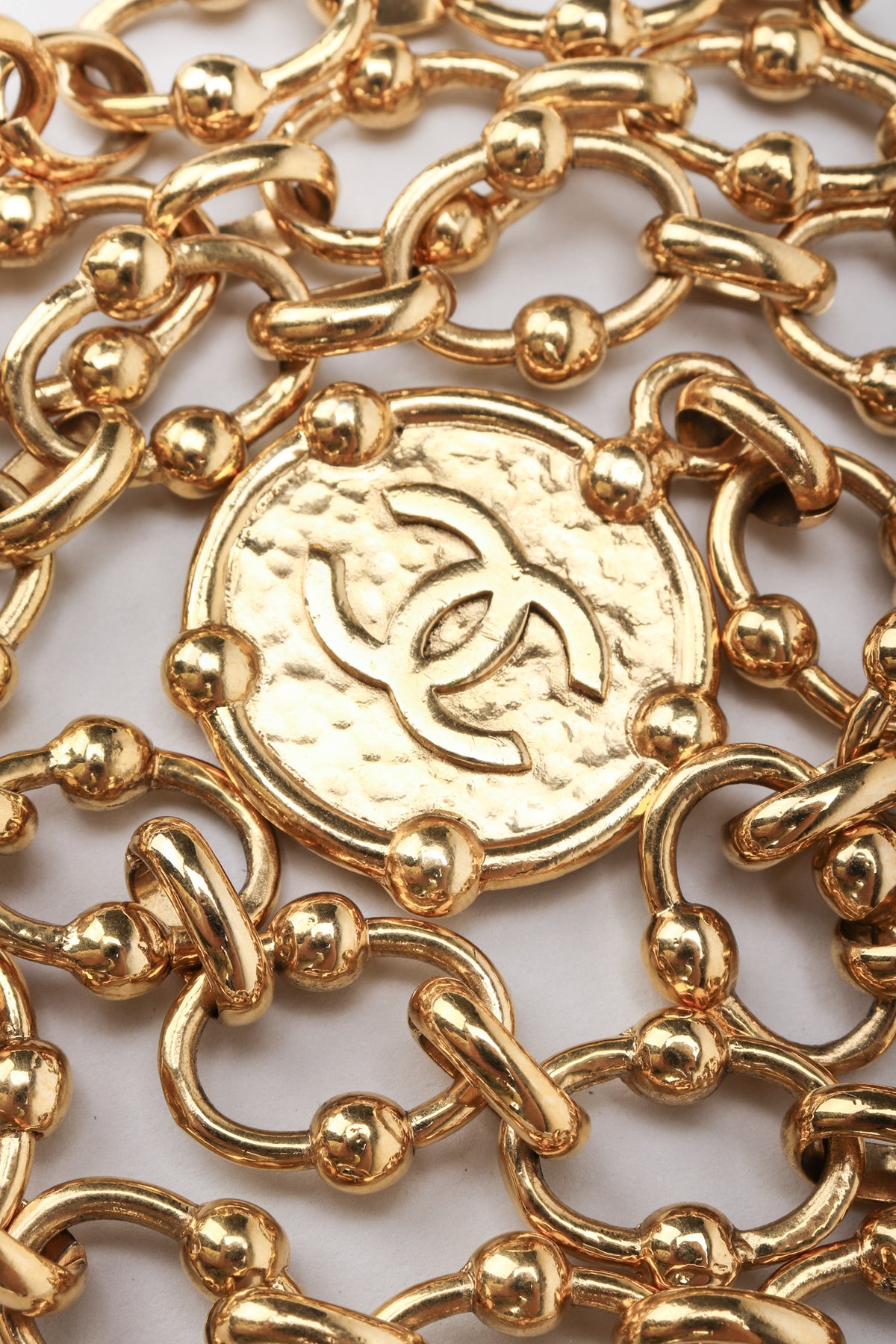 Chanel Gold Vintage Weave CC Logo Chain Link Belt Vintage Chanel CC 1992 Black Woven Leather Chain Belt main image 2
