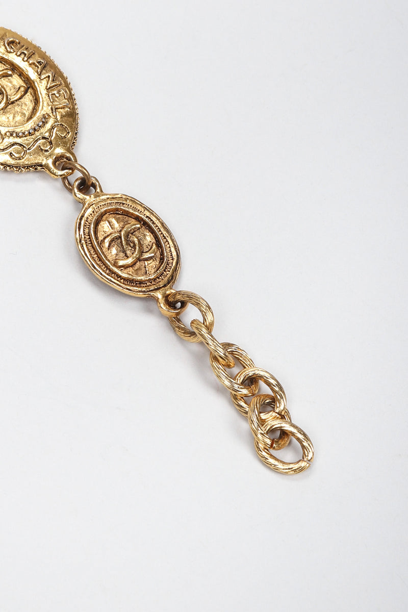 Vintage Chanel Gold Interlocking CC Coin Collar Necklace – Recess