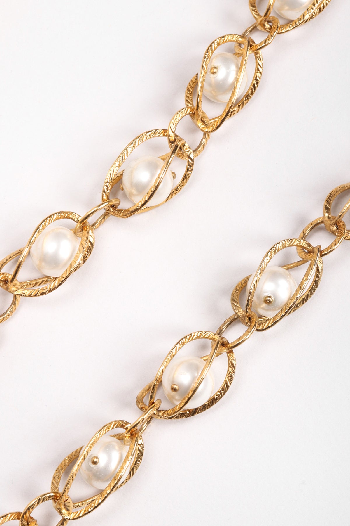 Vintage Chanel Pearl Cage Chain Belt – Recess display picture 1