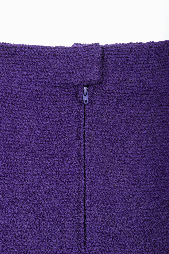Vintage Chanel Bouclé Skirt back Tab detail