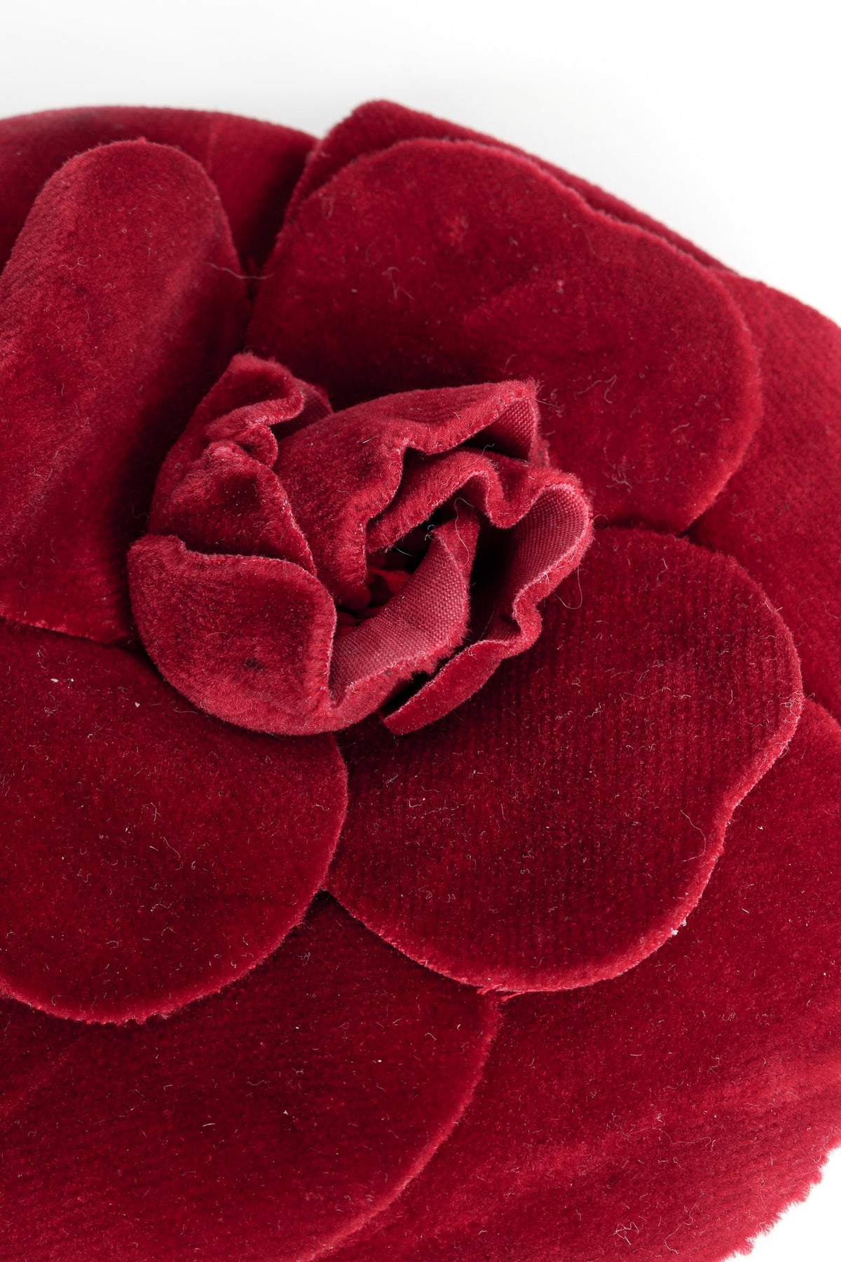 Vintage Chanel Velvet Camellia Flower Pin – Recess display picture 2