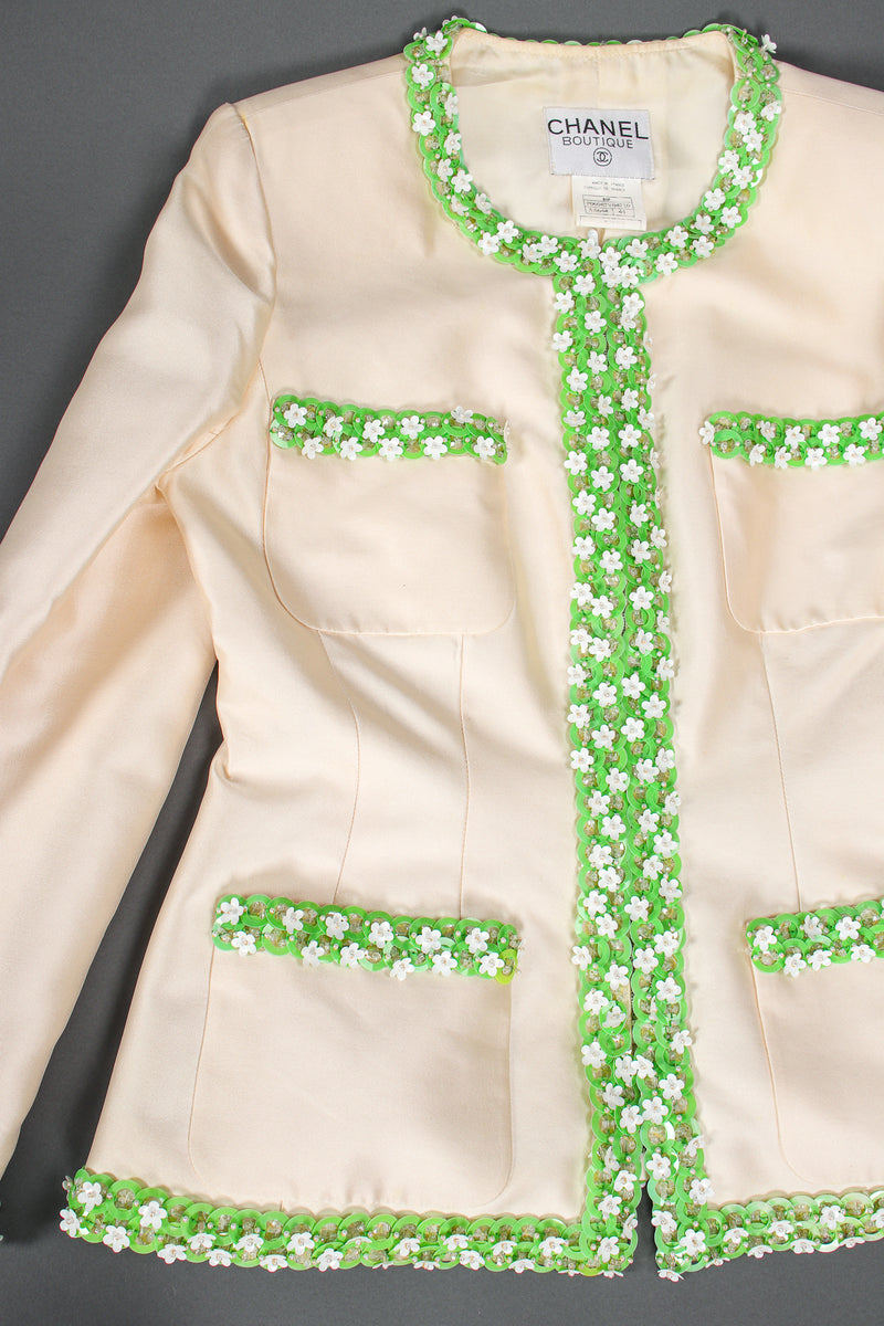 Vintage Chanel 1996P Daisy Bead Bridal Wedding Jacket & Skirt Suit